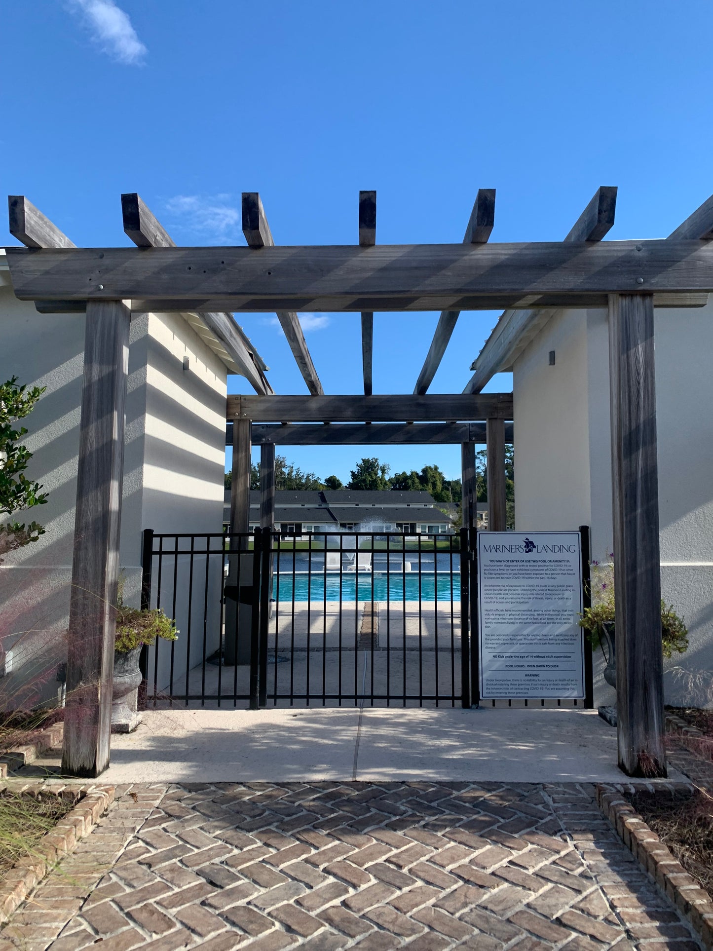 1301 Mariners - Large 4/3.5 End Unit with 2 Car Garage and Lake View*St. Simons, GA