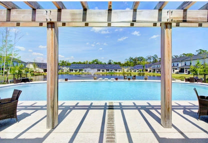 1301 Mariners - Large 4/3.5 End Unit with 2 Car Garage and Lake View*St. Simons, GA