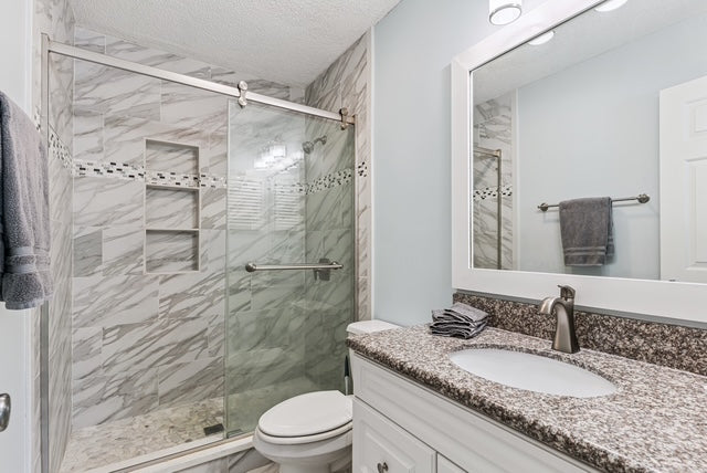 1 BLOCK FROM BEACH AND King & Prince!*St. Simons, GA