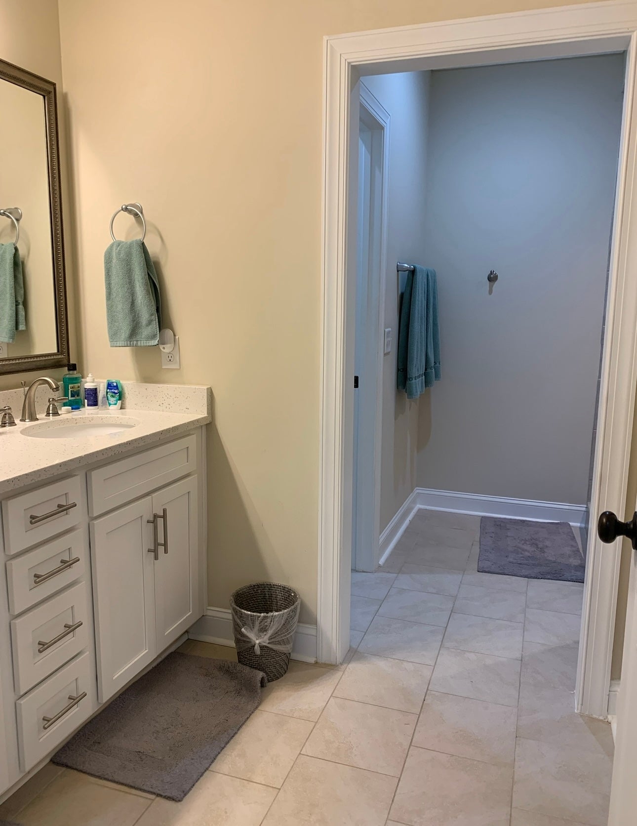 1301 Mariners - Large 4/3.5 End Unit with 2 Car Garage and Lake View*St. Simons, GA