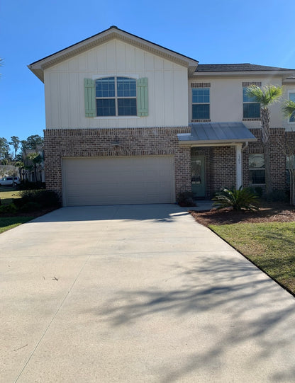 1301 Mariners - Large 4/3.5 End Unit with 2 Car Garage and Lake View*St. Simons, GA