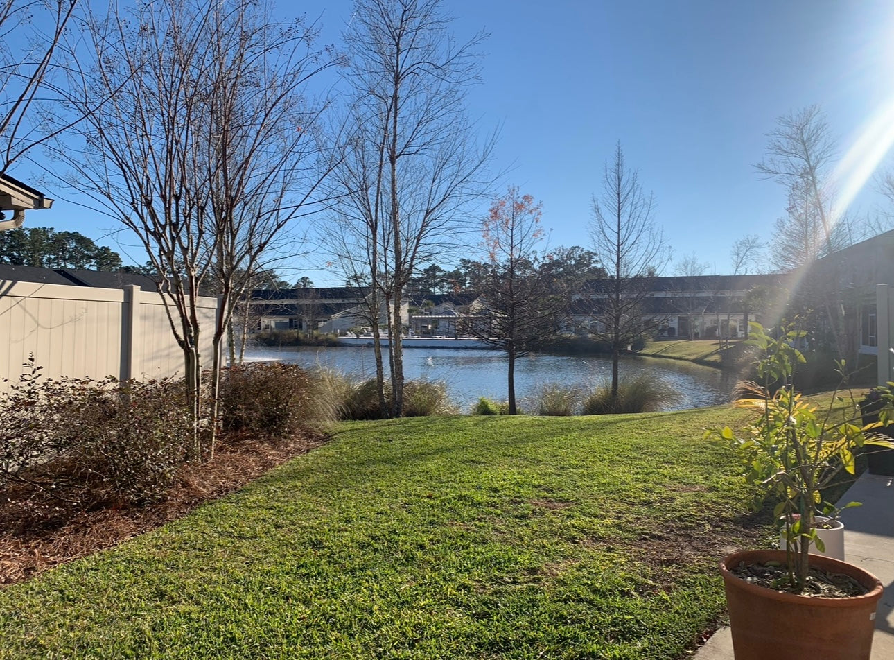 1301 Mariners - Large 4/3.5 End Unit with 2 Car Garage and Lake View*St. Simons, GA