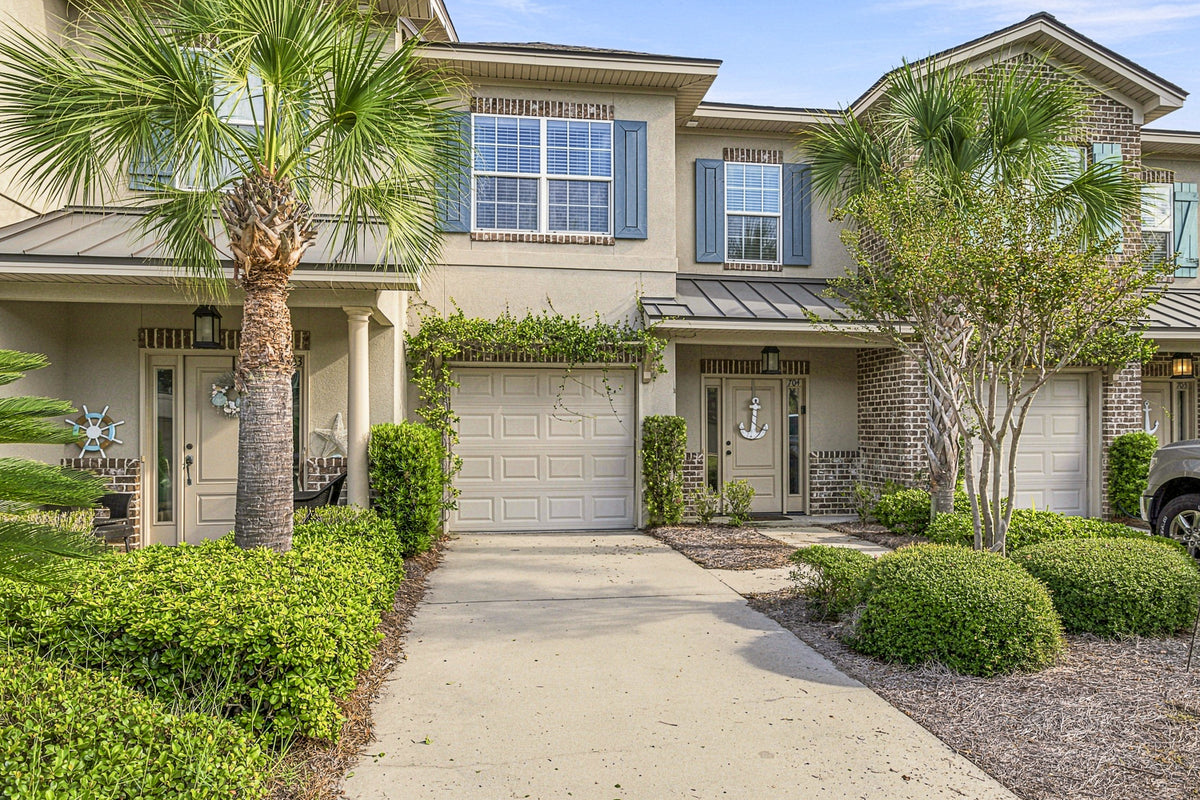 704 Reserve Lane*St. Simons, GA