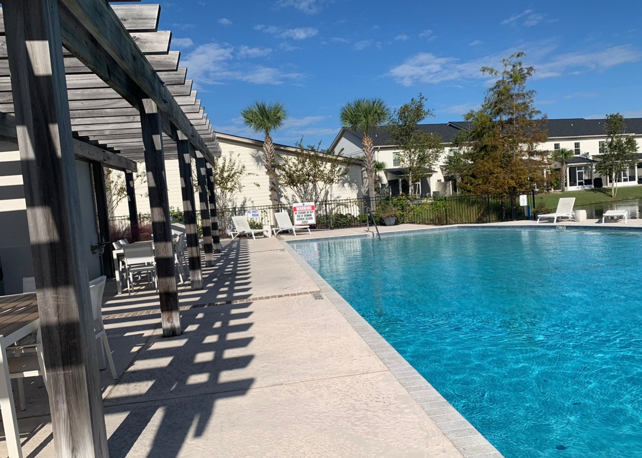1301 Mariners - Large 4/3.5 End Unit with 2 Car Garage and Lake View*St. Simons, GA