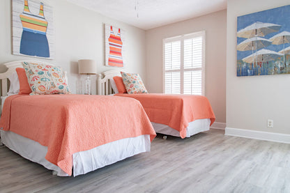Relax with Pool, Garage +!*St. Simons, GA
