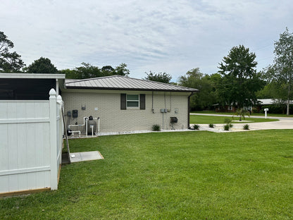 Beautiful Home with Pool in Quiet Brunswick Neighborhood Near FLETC*Brunswick, GA