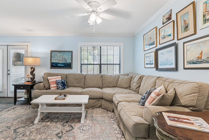 1 BLOCK FROM BEACH AND King & Prince!*St. Simons, GA