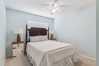 1 BLOCK FROM BEACH AND King & Prince!*St. Simons, GA